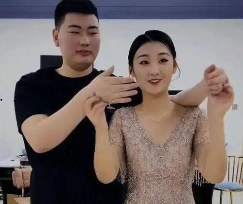 陈萌朱小伟最新爆料图,揭秘背后惊人真相！